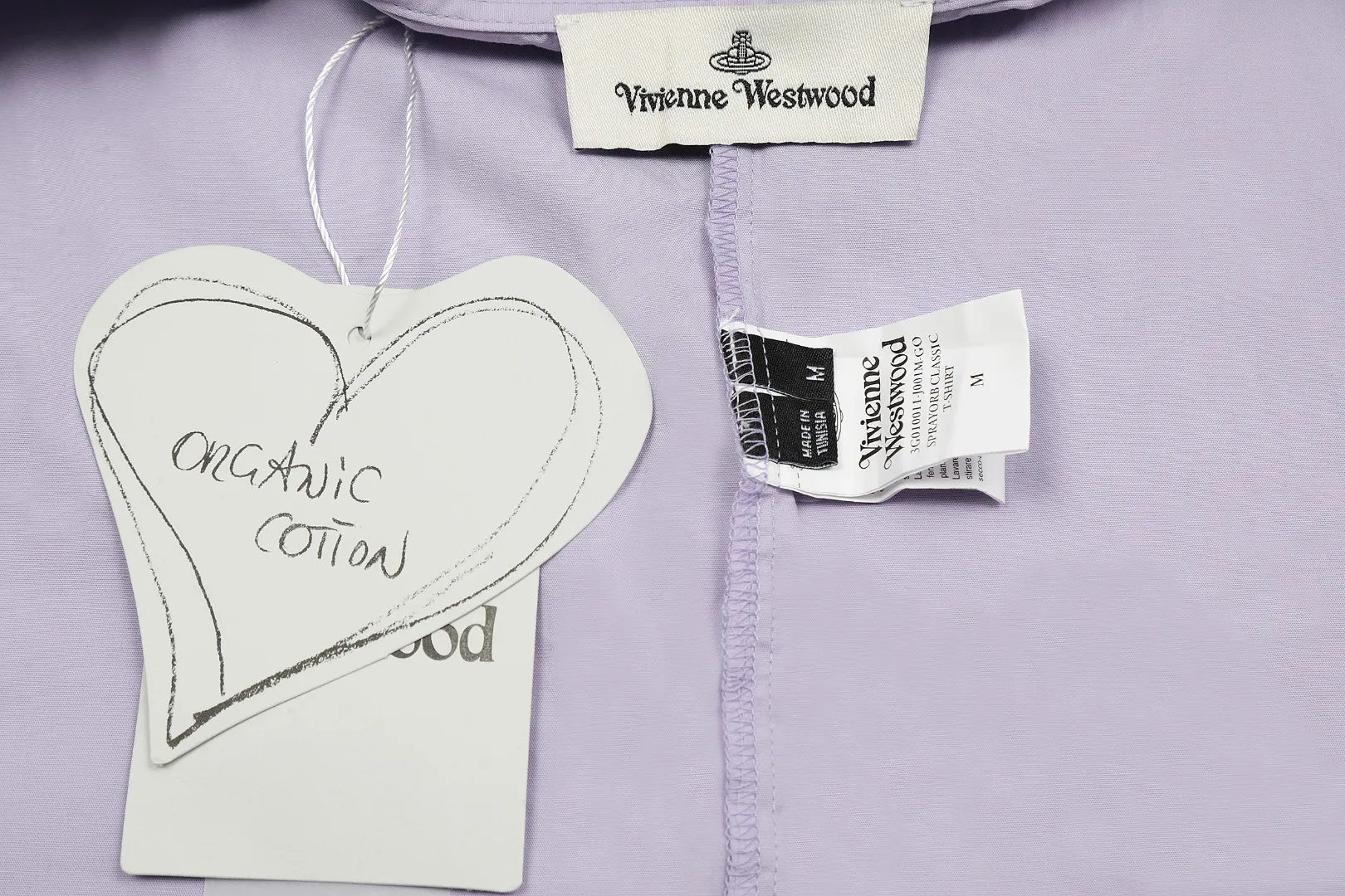 vivienne west wood The Queen Mother of the West Vivienne Heavy-duty patchwork old-style washed embroidered shirt Four seasons style Heavy-duty embroidery patch washing design on the back Very beautiful and unique Sleeve folding design with high workmanship Expanded arc design at the hem Loose and casual, slimming 5 color combinations are very versatile Correct accessories in the whole series Every detail is completely restored Straight to the full color Color: Eucalyptus green Sky blue Taro purple Pink White Size: S M L